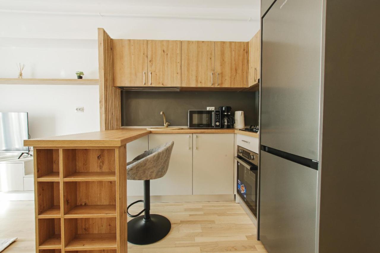Himson-Beige Apartment Jassy Zewnętrze zdjęcie